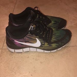 Women’s nike athletic shoes size 9